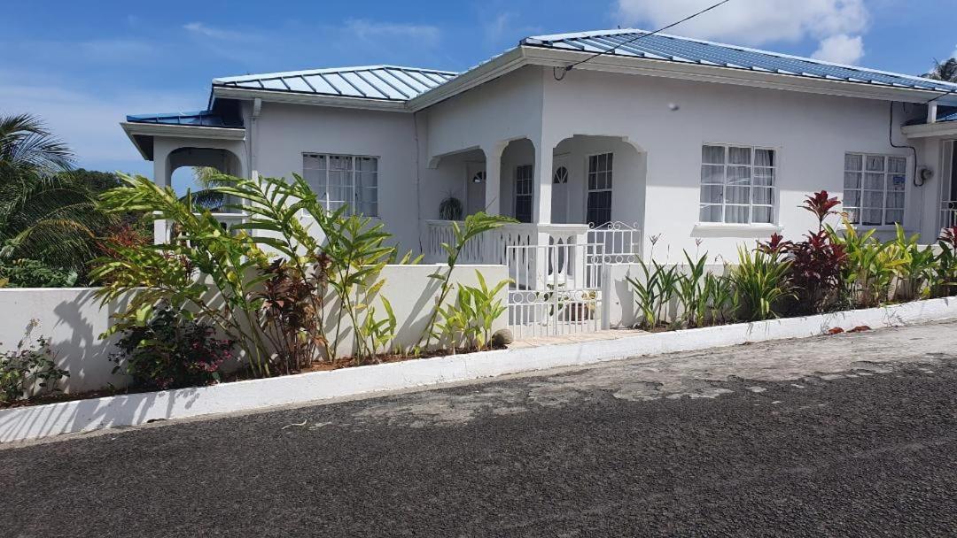 Selen'S Apartment In Ti Rocher Micoud Saint Lucia 外观 照片